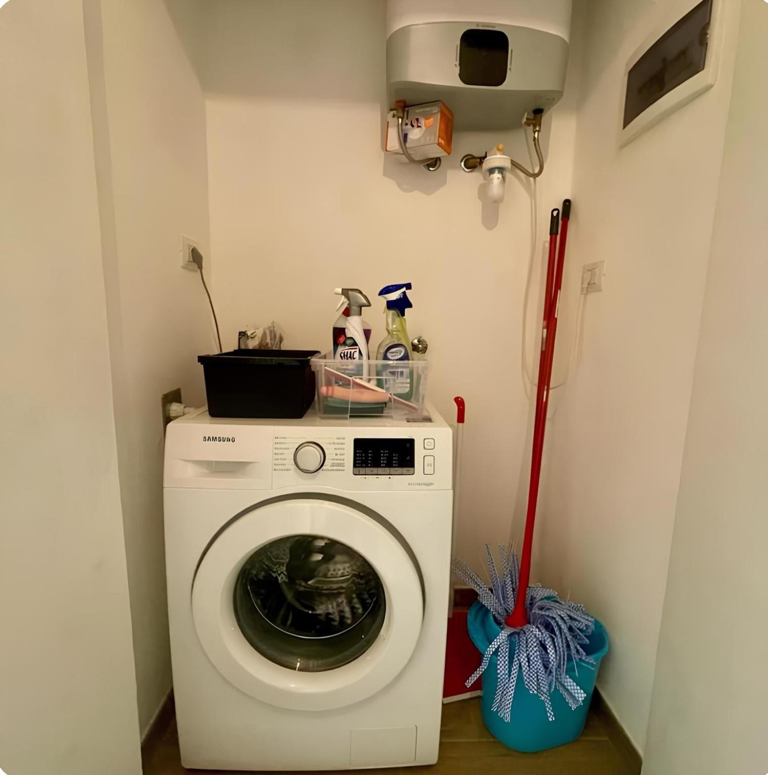 ベルガモLu R&A A 800 Metri Dal Centro Storicoアパートメント エクステリア 写真